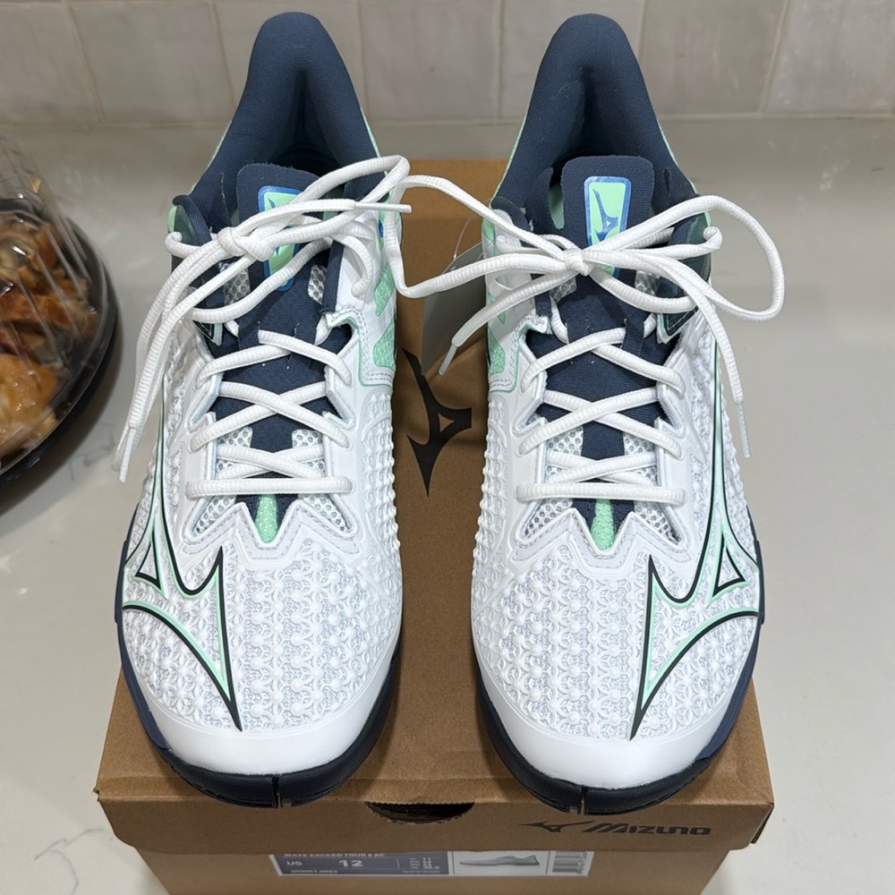 Mizuno Exceed Tour 6AC
